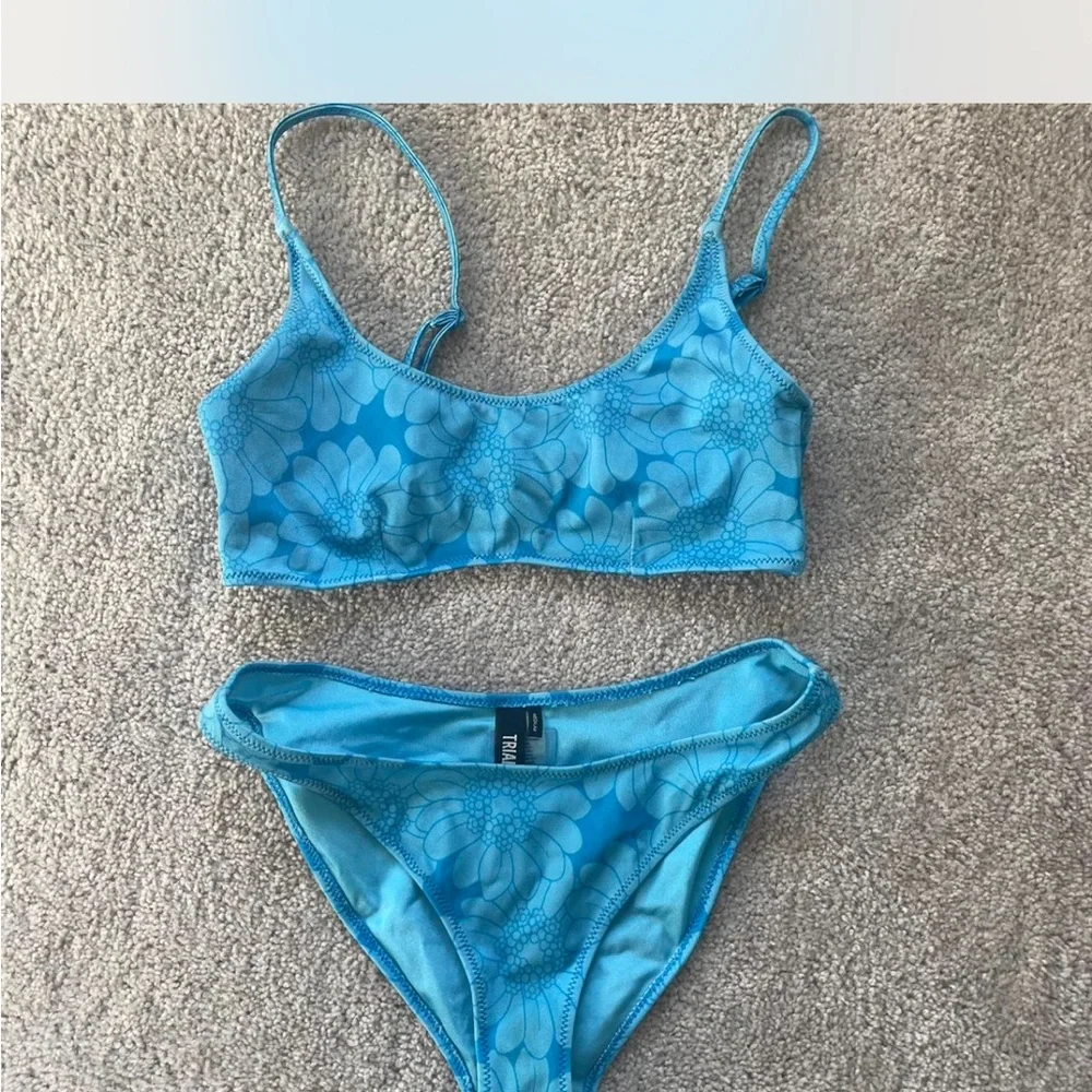 TRIANGL- blue floral Oceania bikini - Picture 1 of 6